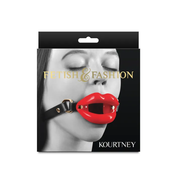 Fetish & Fashion Kourtney - OSAS